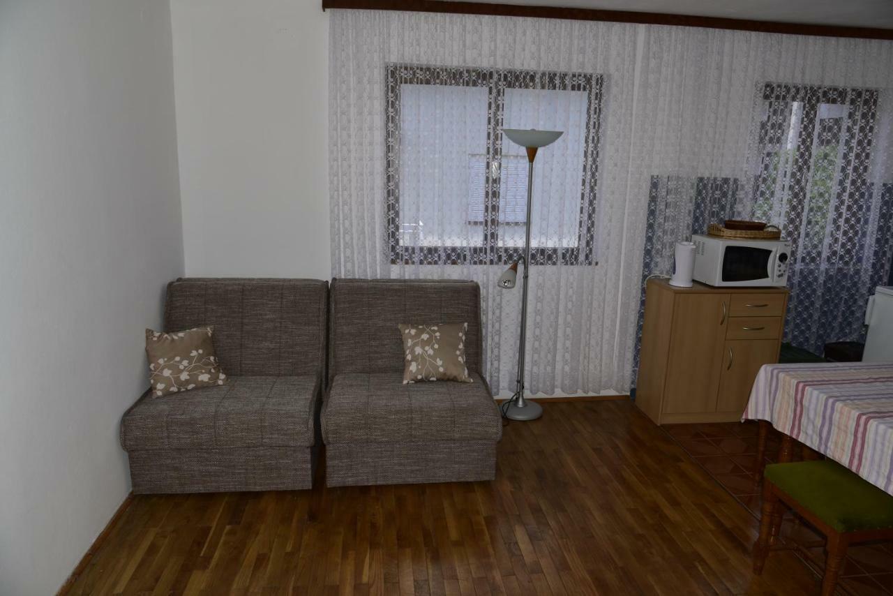 Apartment Palm Tree Малинська Екстер'єр фото